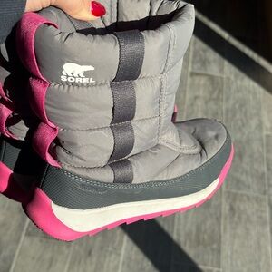 Sorel Gray and Pink Girl’s Winter Boots